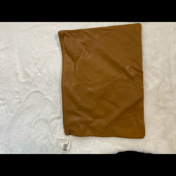 American Apparel Slouched Leather Clutch - Picture 5 of 9